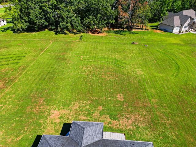 1043 Founders Ln, Portland, TN 37148