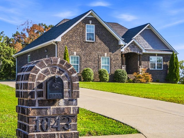1043 Founders Ln, Portland, TN 37148