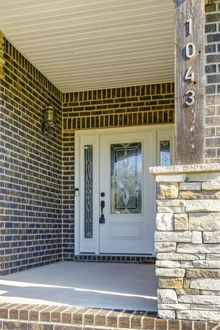 1043 Founders Ln, Portland, TN 37148