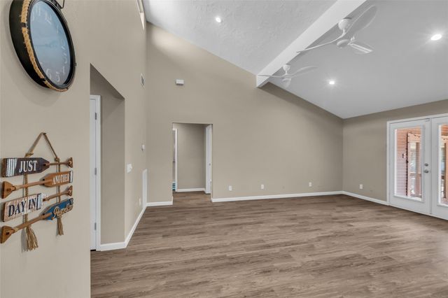 14263 Shadow Bay Drive, Willis, TX 77318