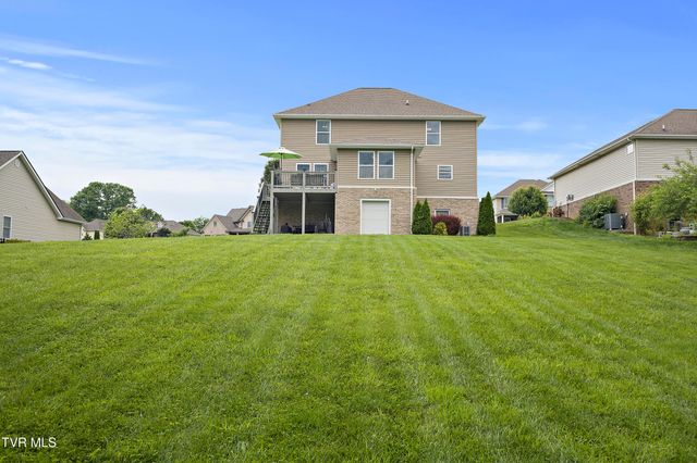 1071 Rachels Way, Piney Flats, TN 37686
