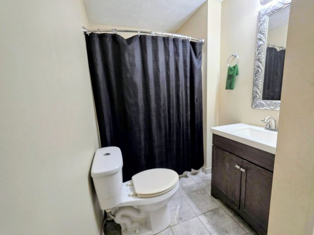 108 Arnold St, Centerville, TN 37033