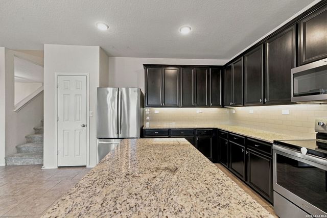 7314 CHAMPION CRK, San Antonio, TX 78252