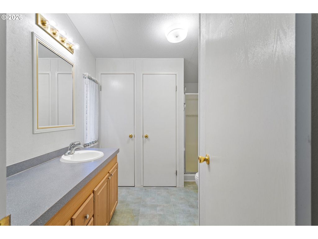 Image 21 of property listing at 1422 Sw WESTVALE St 102, Mc Minnville, OR 97128