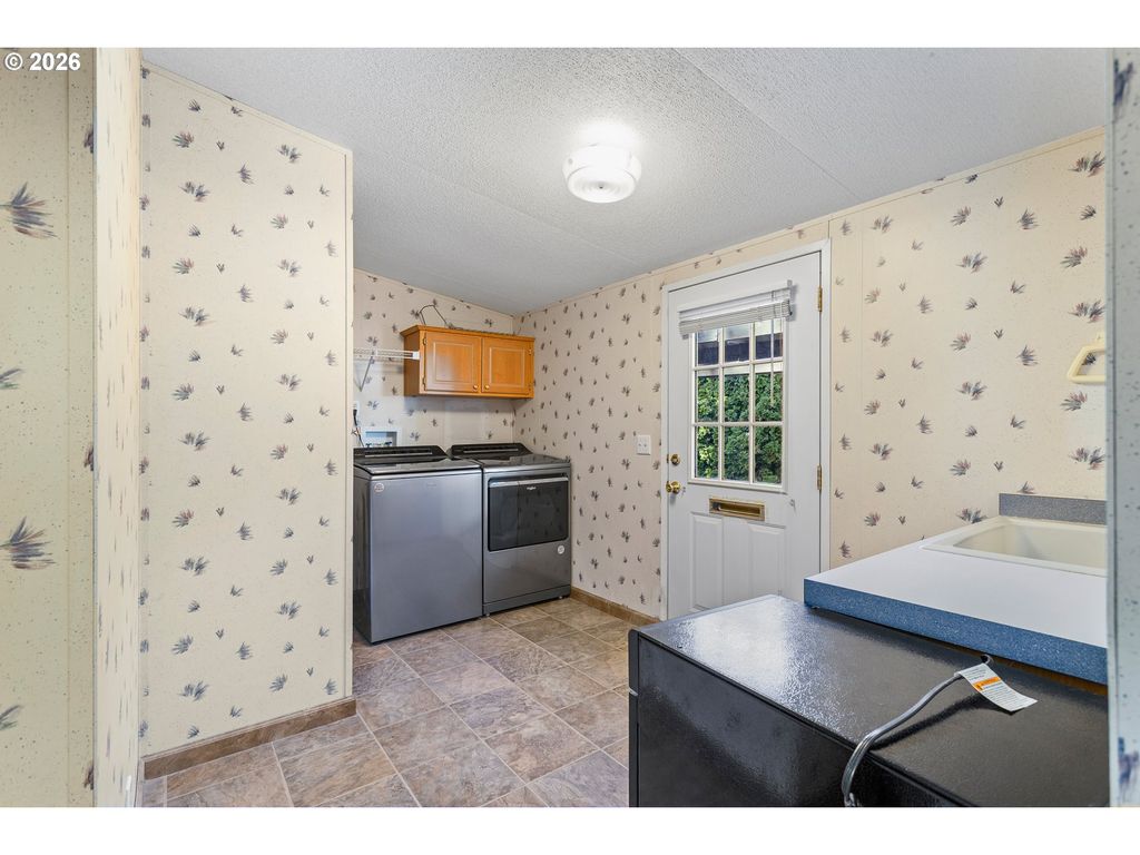 Image 29 of property listing at 1422 Sw WESTVALE St 102, Mc Minnville, OR 97128
