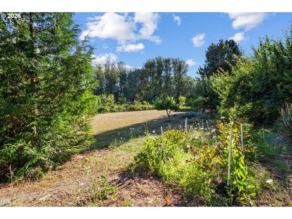 Image 40 of property listing at 1422 Sw WESTVALE St 102, Mc Minnville, OR 97128