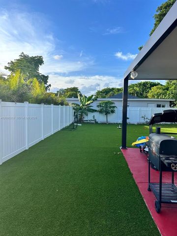 216 NW 9th Street, Hallandale Beach, FL 33009