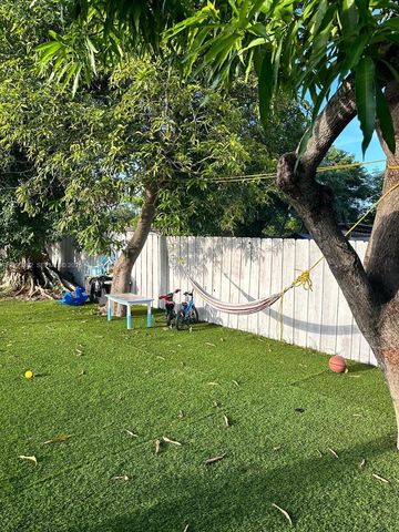 216 NW 9th Street, Hallandale Beach, FL 33009