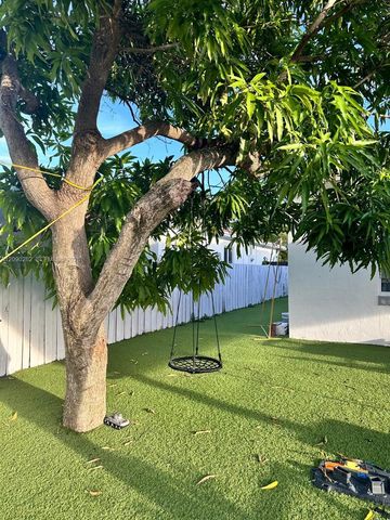 216 NW 9th Street, Hallandale Beach, FL 33009