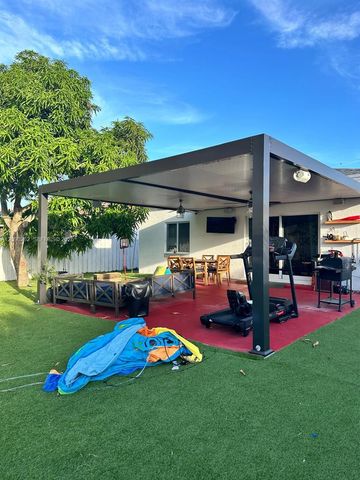 216 NW 9th Street, Hallandale Beach, FL 33009