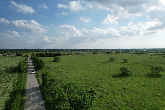 1 Bounds Road 1-10, Gunter, TX 75058