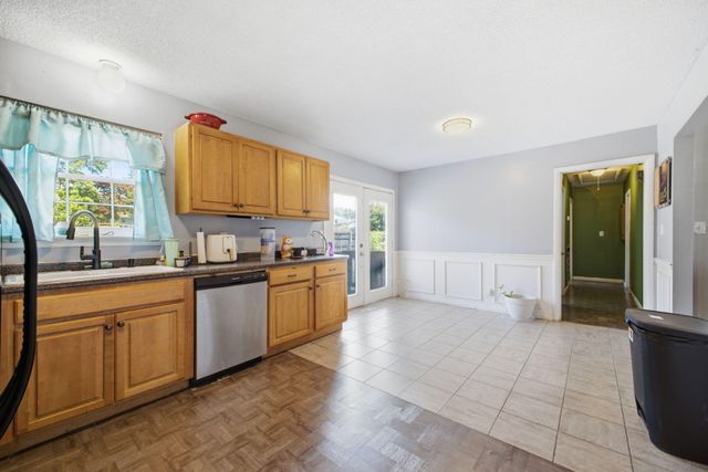 1835 S Prairie Circle, Hixson, TN 37343