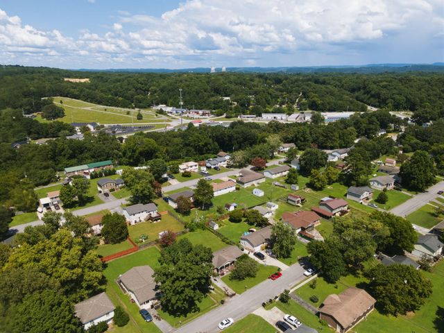 1835 S Prairie Circle, Hixson, TN 37343