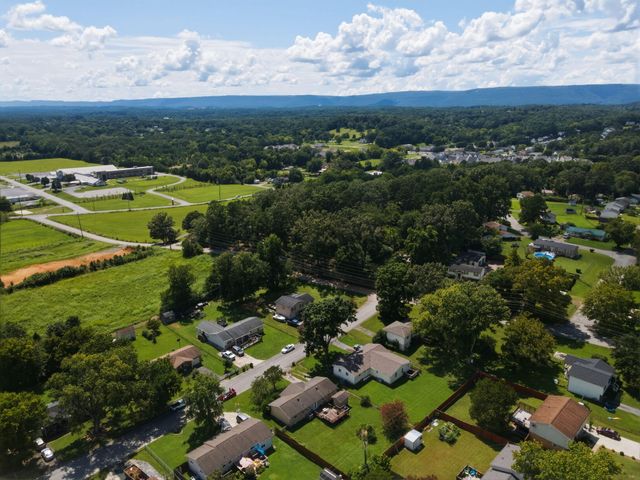 1835 S Prairie Circle, Hixson, TN 37343