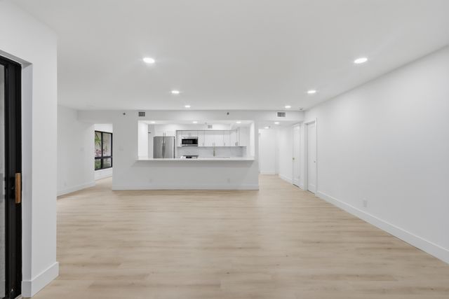 500 OCEAN TRAIL Way 111, Jupiter, FL 33477