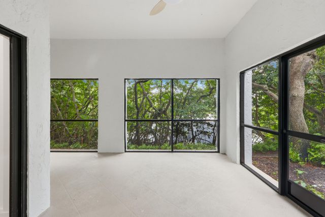 500 OCEAN TRAIL Way 111, Jupiter, FL 33477