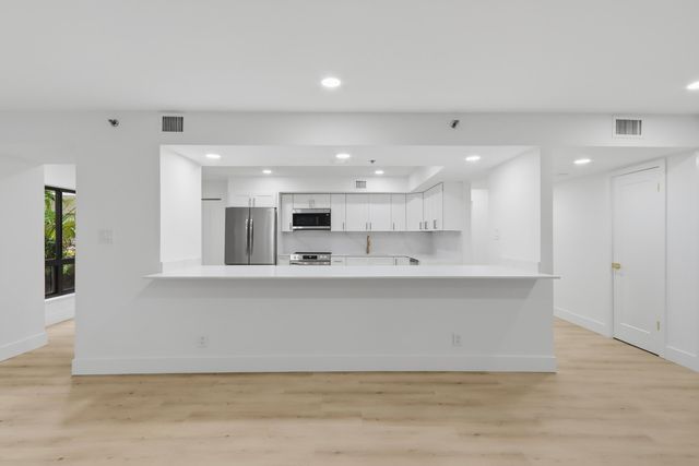 500 OCEAN TRAIL Way 111, Jupiter, FL 33477