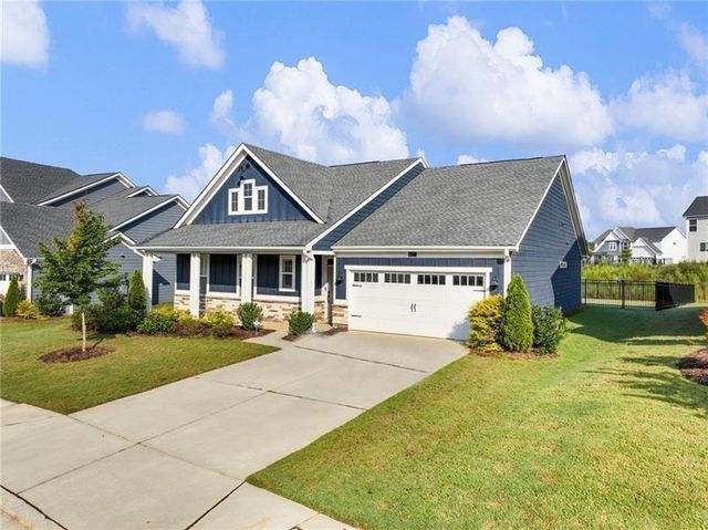 627 Michigan Circle, Hoschton, GA 30548
