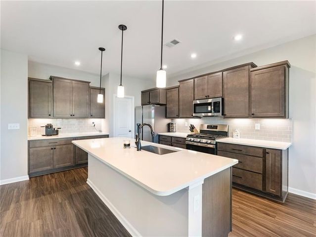 627 Michigan Circle, Hoschton, GA 30548