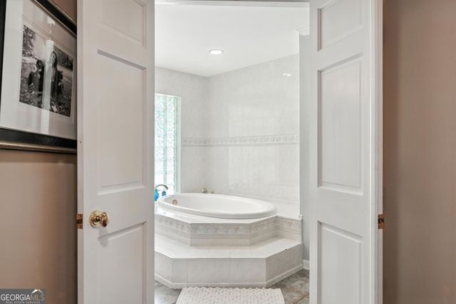 1152 ARBORVISTA Drive, Atlanta, GA 30329