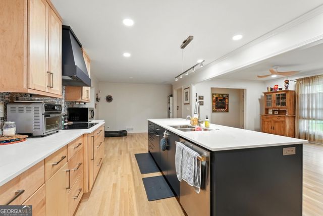 1152 ARBORVISTA Drive, Atlanta, GA 30329