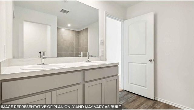 118 Rustic Creek Court, Dayton, TX 77535