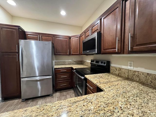 9498 S Military Trail, Boynton Beach, FL 33436