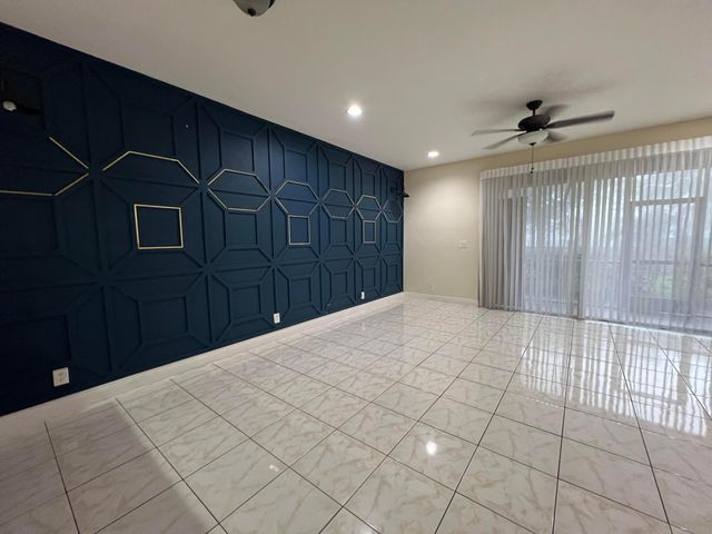 9498 S Military Trail, Boynton Beach, FL 33436