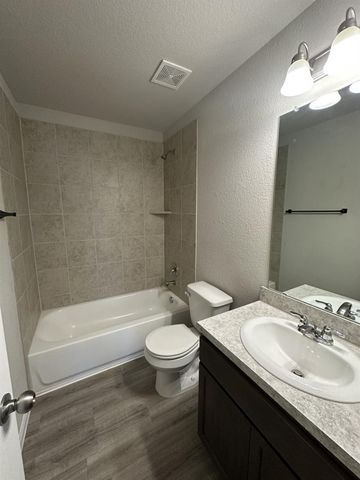 2146 10th, Hempstead, TX 77445