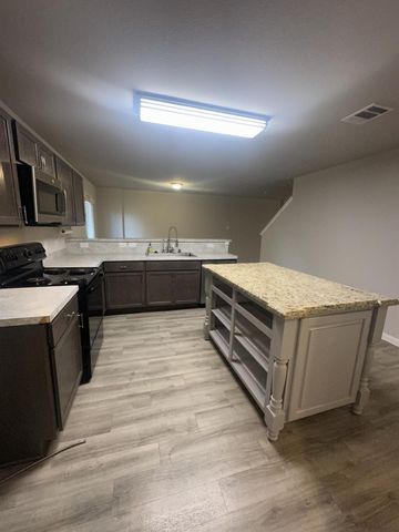 2146 10th, Hempstead, TX 77445