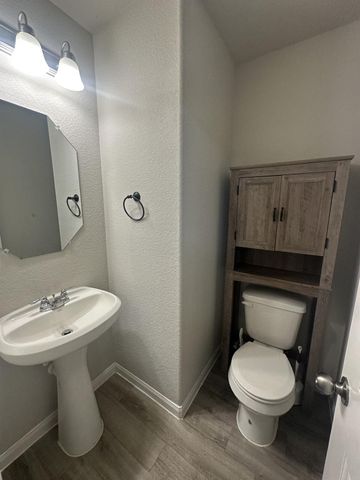 2146 10th, Hempstead, TX 77445