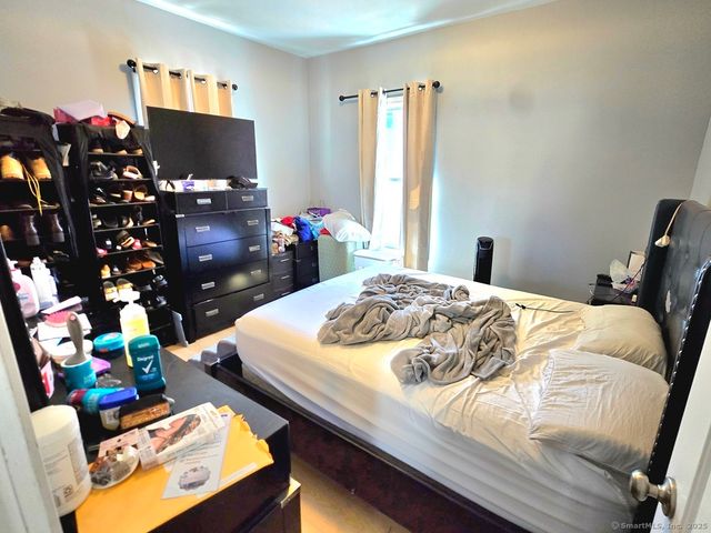 11 Dwight Court, New Britain, CT 06051