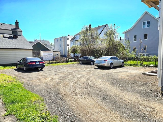 11 Dwight Court, New Britain, CT 06051