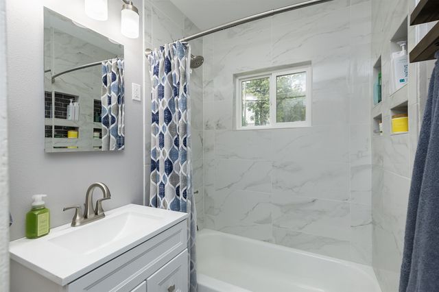 708 34th Street, Des Moines, IA 50312