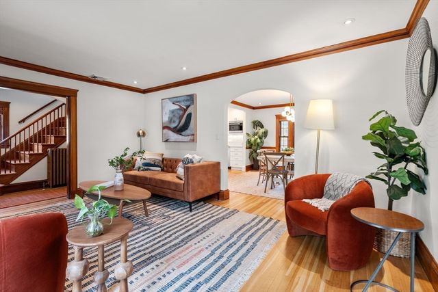 33 Longfellow Road, Melrose, MA 02176