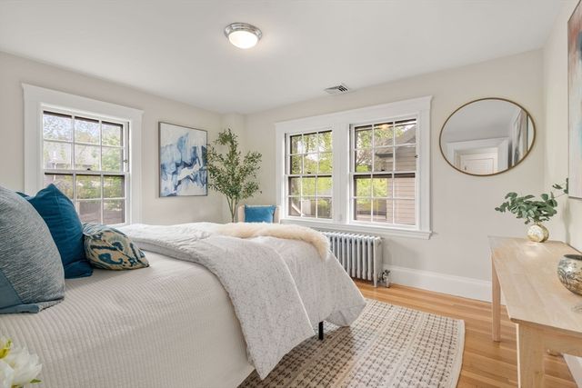 33 Longfellow Road, Melrose, MA 02176