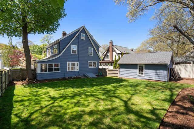 33 Longfellow Road, Melrose, MA 02176