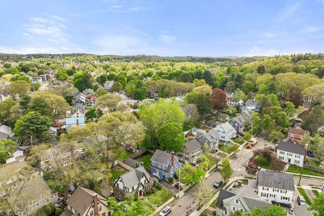 33 Longfellow Road, Melrose, MA 02176