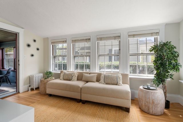 33 Longfellow Road, Melrose, MA 02176
