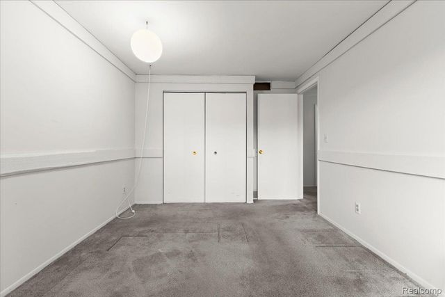 5634 Stratford Drive, West Bloomfield Charter Township, MI 48322