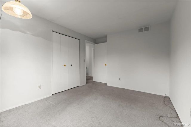 5634 Stratford Drive, West Bloomfield Charter Township, MI 48322