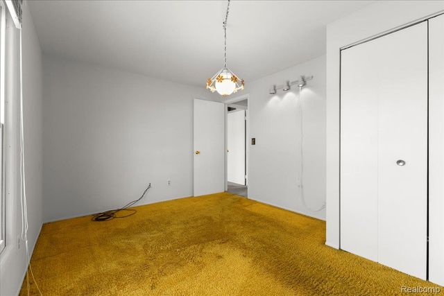 5634 Stratford Drive, West Bloomfield Charter Township, MI 48322