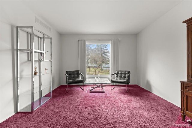 5634 Stratford Drive, West Bloomfield Charter Township, MI 48322