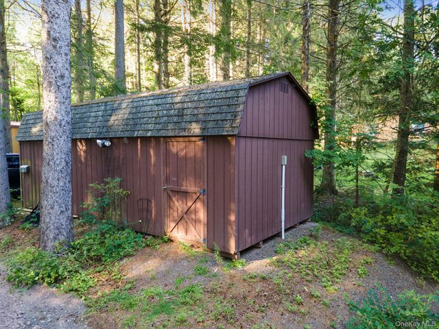 106 Earles Lane, Gilboa, NY 12076