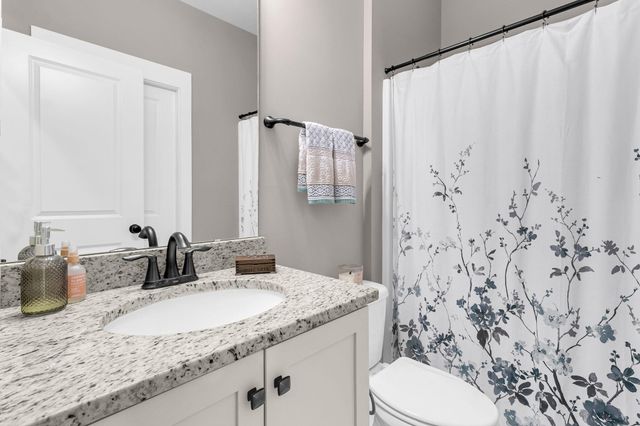 124 Slipper Shell Court, Mount Pleasant, SC 29464