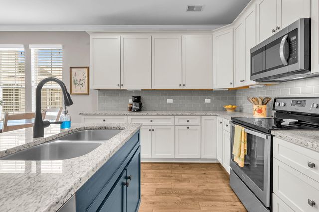 124 Slipper Shell Court, Mount Pleasant, SC 29464