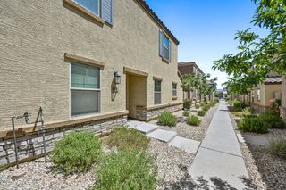 8047 W Albeniz Place, Phoenix, AZ 85043