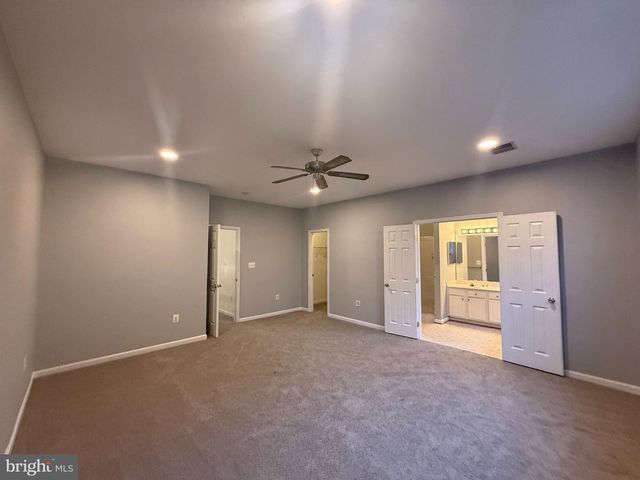 43773 MAISON BLANC SQ, Ashburn, VA 20148