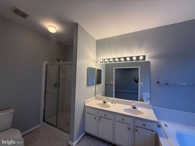 43773 MAISON BLANC SQ, Ashburn, VA 20148