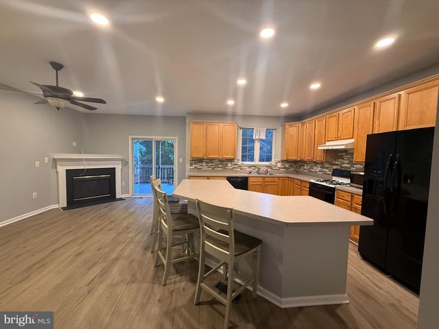 43773 MAISON BLANC SQ, Ashburn, VA 20148